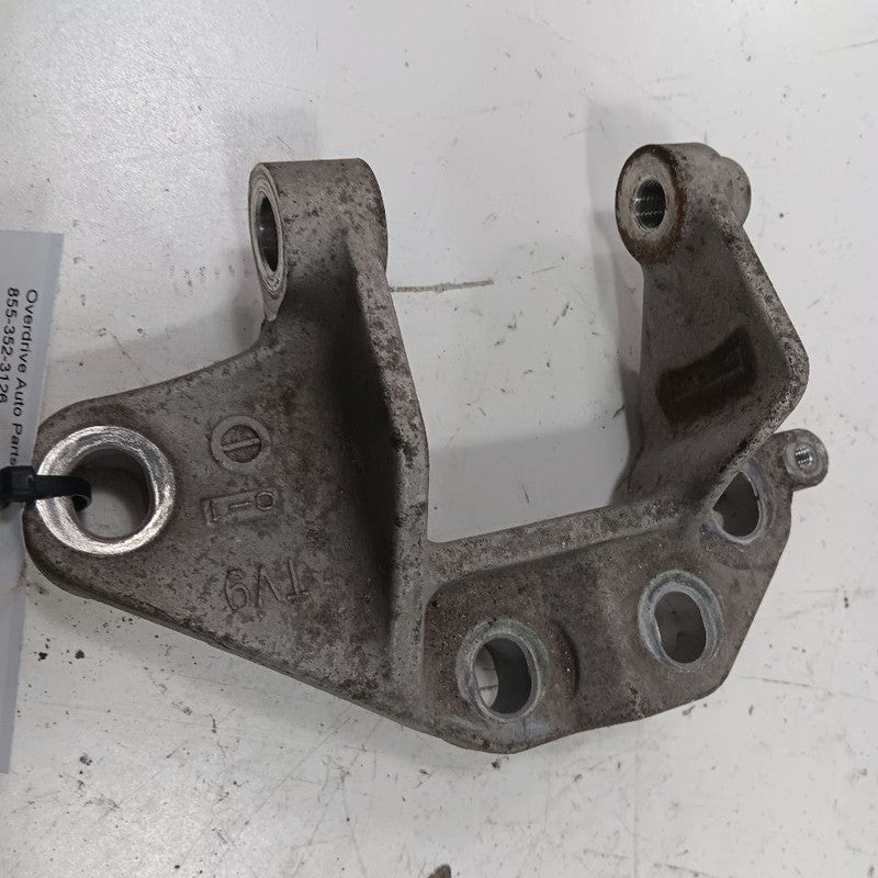 Acura ILX 2.4 Engine Motor Mount Bracket Left Driver  2016 2017 2018 O