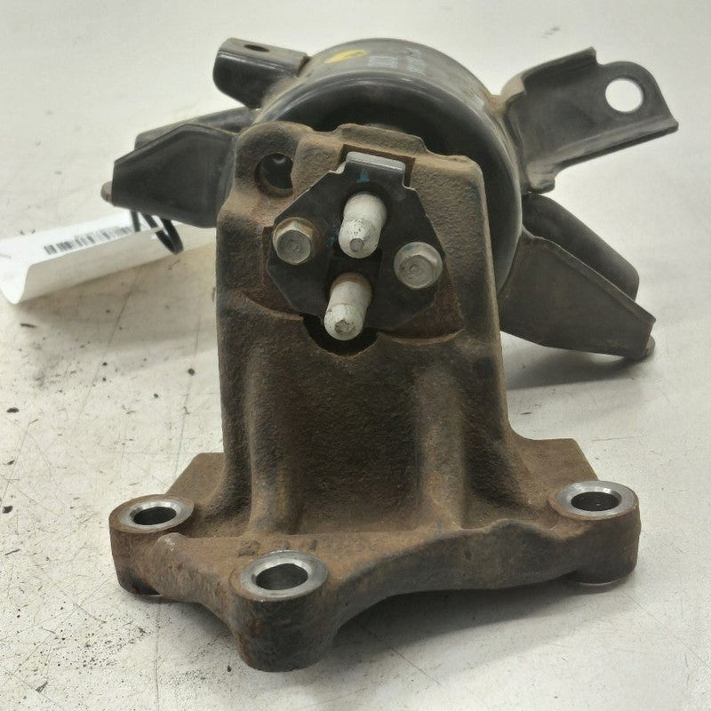 Hyundai Veloster Engine Motor Mount Left Driver  1.6 2017 2016 2015 20