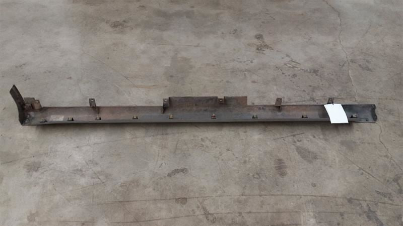 Nissan Maxima Rocker Panel Trim Cover Molding Skirt Right Passenger Side 2004 20