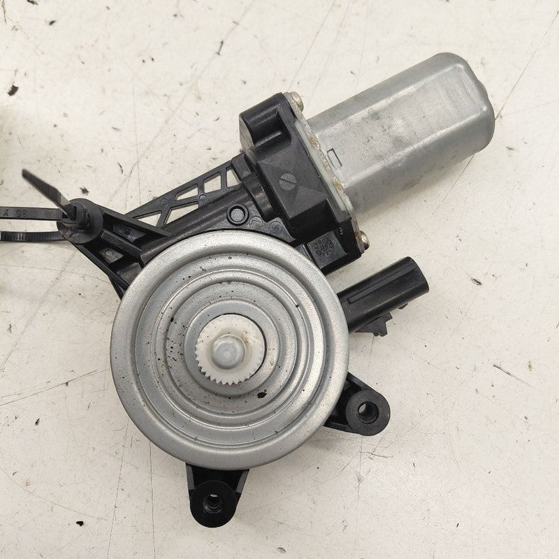 Passenger Right Front Power Window Motor Fits 16-19 Chevy Volt