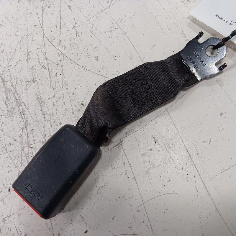 Kia Forte Center Rear Back Seat Belt  Buckle Latch 2014 2015 2016