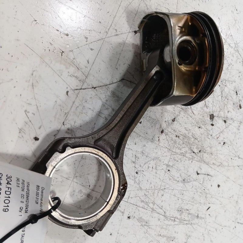 Ford Taurus Single Piston With Connecting Rod   2019 2018 2017 2016 20