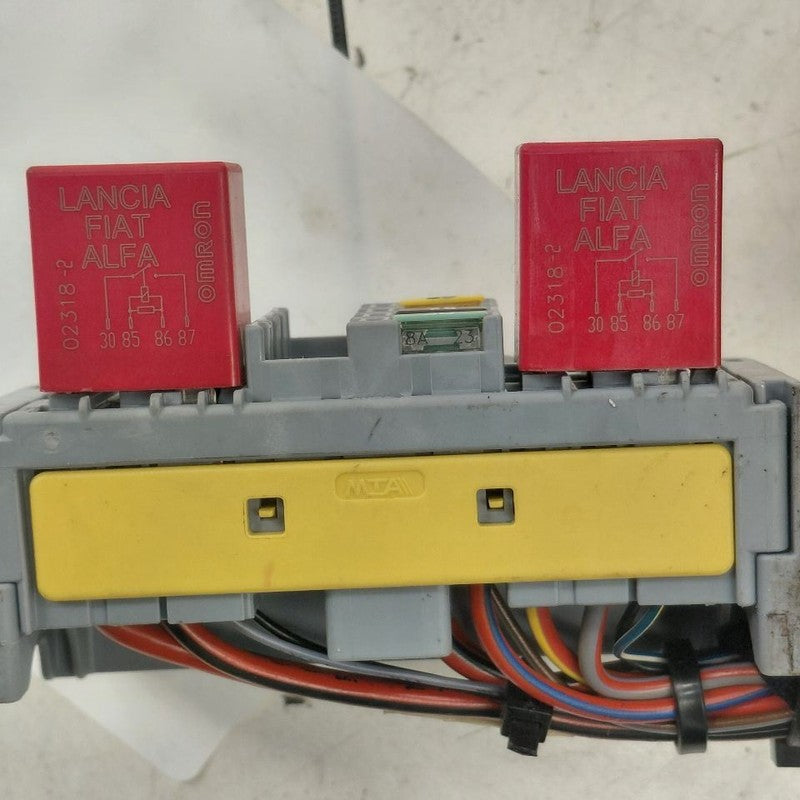 2018 Fiat 500 X Model Rear Cabin Fuse Box Interior Inner Under Dash