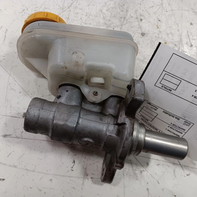 Brake Master Cylinder CVT Fits 15-18 Subaru Forester