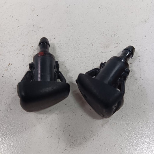 Hyundai Elantra Windshield Wiper Washer Fluid Hood Sprayer Nozzles  2017 2018 