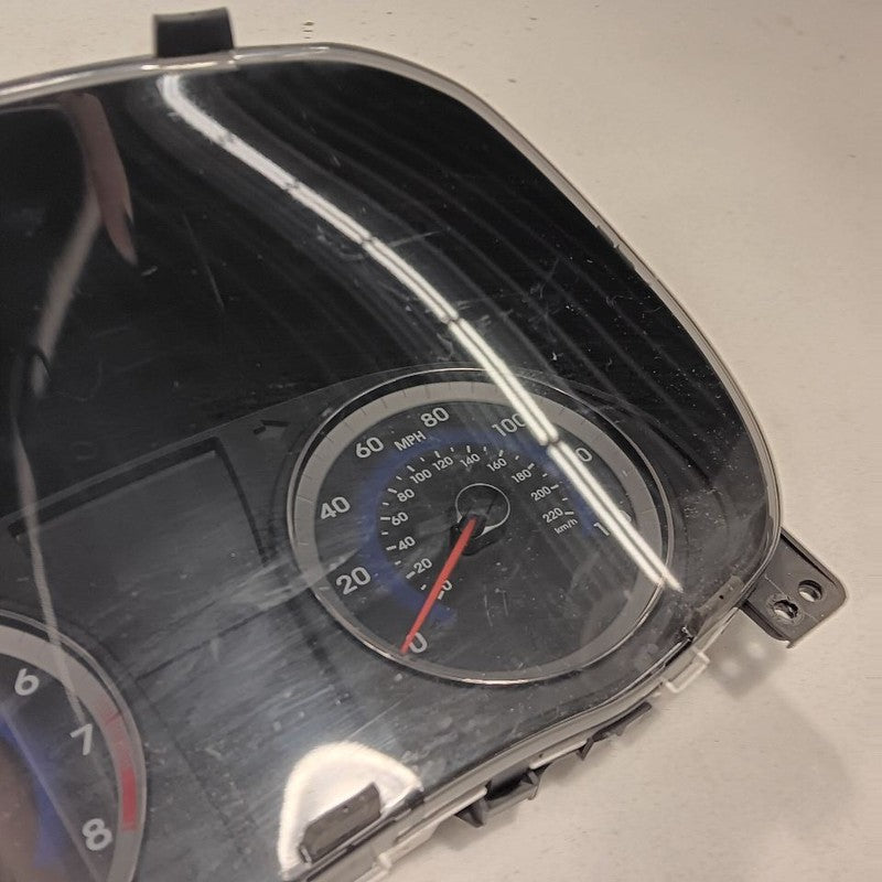 Speedometer Gauge Cluster MPH US Market With Cruise Control 15-17 Hyundai Accent