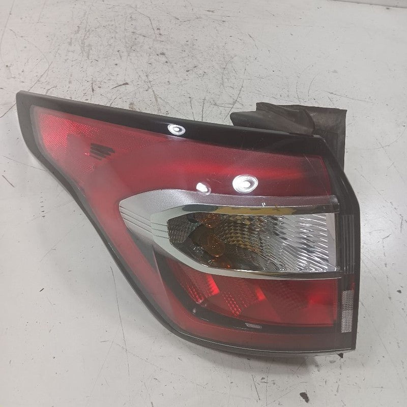 Driver Left Tail Light Brake Lamp Quarter Panel Mntd Fits 17-18 Ford Escape