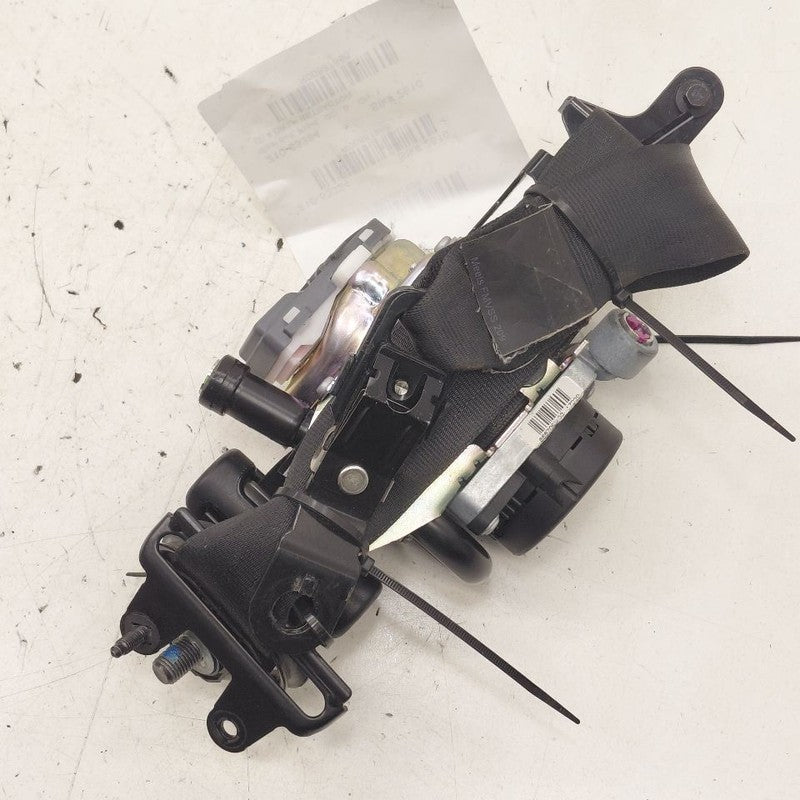 Seat Belt Front Driver Retractor Fits 14-18 VOLVO S60