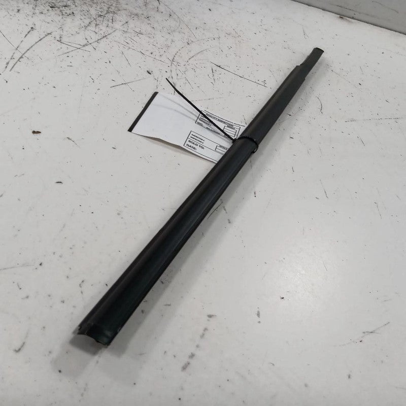 Nissan Versa Door Glass Window Weather Strip Trim Rear Right Passenger