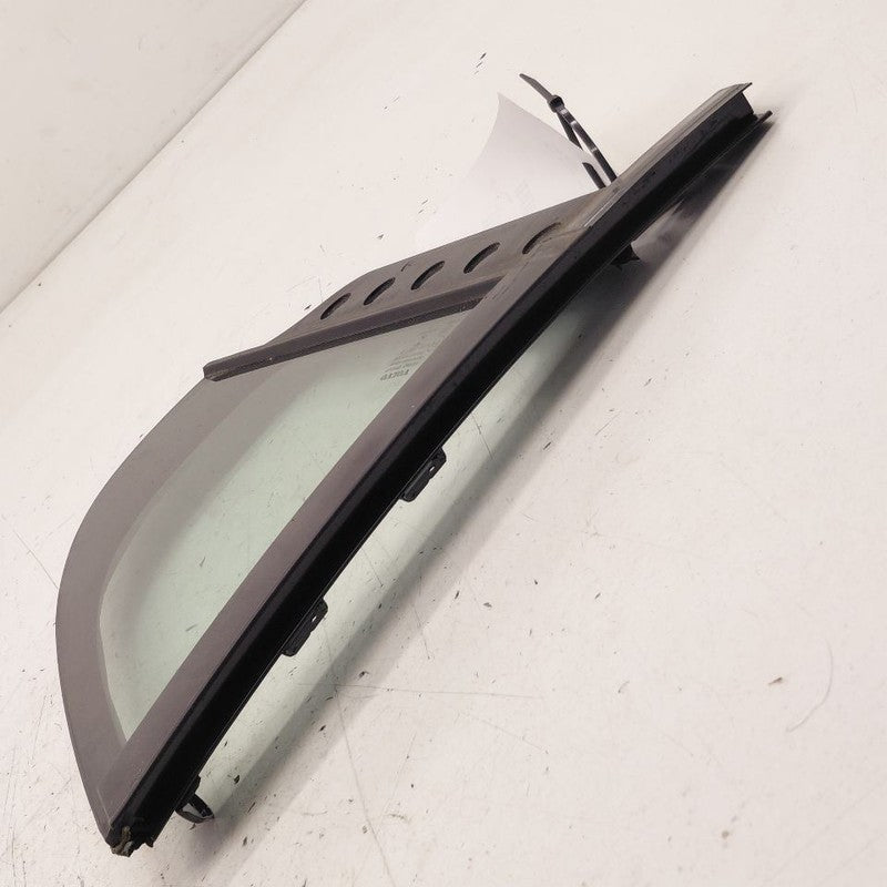 Left Rear Door Vent Glass Window VIN L 1st Digit LWB Fits 16-18 Volvo 