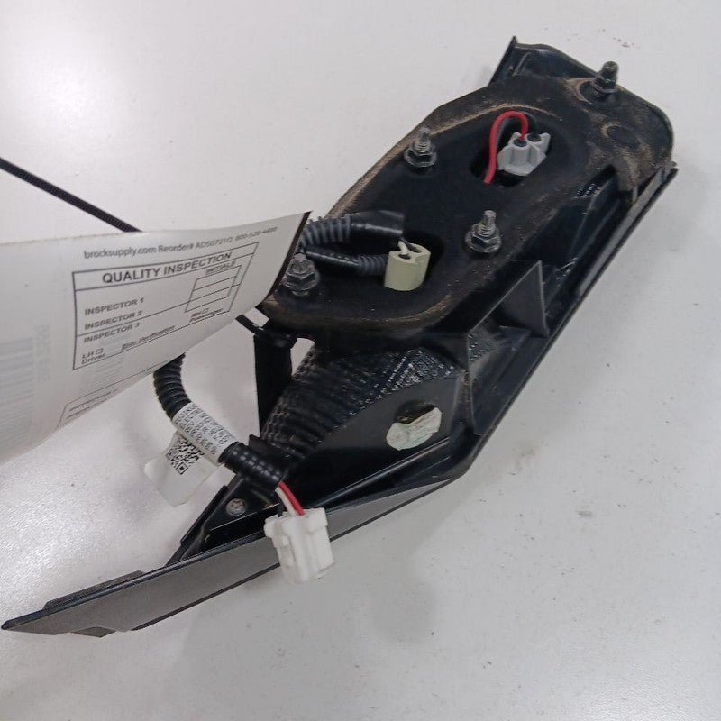 Nissan Sentra Driver Left Tail Light Brake Lamp Decklid Mounted Fits 20-23