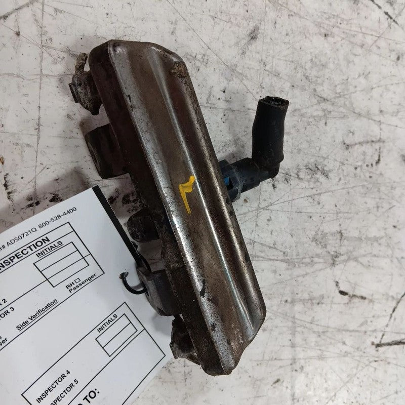 Subaru Forester Driver Left Side Fuel Rail Injection Injector Mount Ba