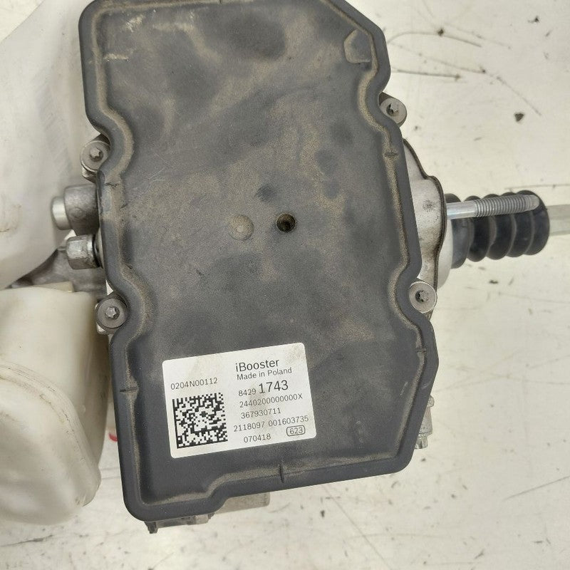 Brake Master Cylinder Fits 18 Chevy Volt