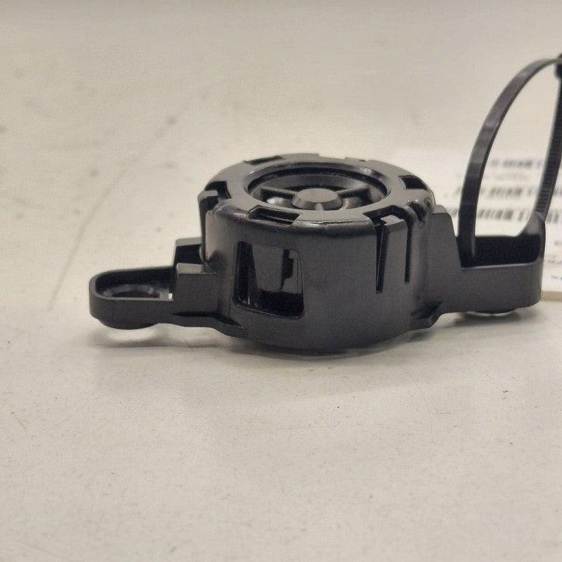 Alfa Romeo Stelvio Tweeter Right Passenger Tweeter Speaker  2018 2019 