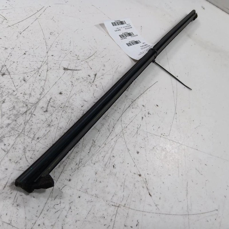 Ford Fiesta Left Front Weather Strip Interior  2014 2015 2016 2017 201