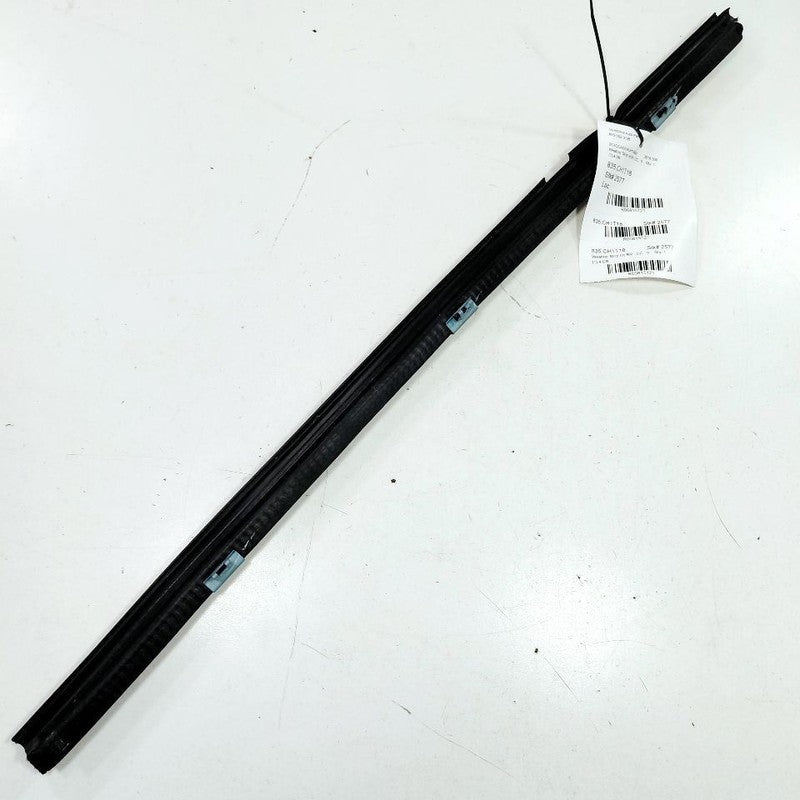 Chrysler 300 Right Rear Weather Strip Interior  2017 2018 2019 OEM