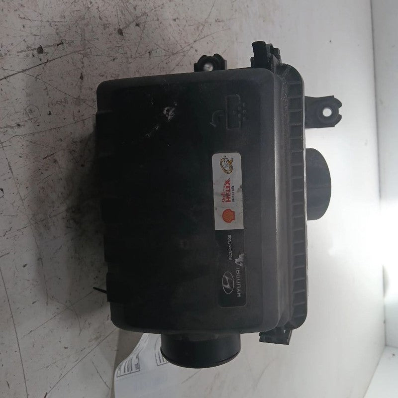 Air Cleaner Filter Box Sedan 2.0L Fits 17-20 Hyundai Elantra  OEM