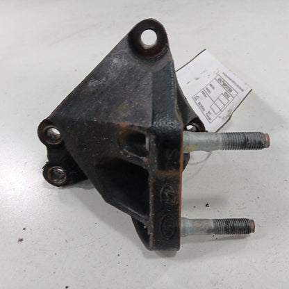 Hyundai Accent Engine Motor Mount Bracket Right Passenger  2017 2016 2