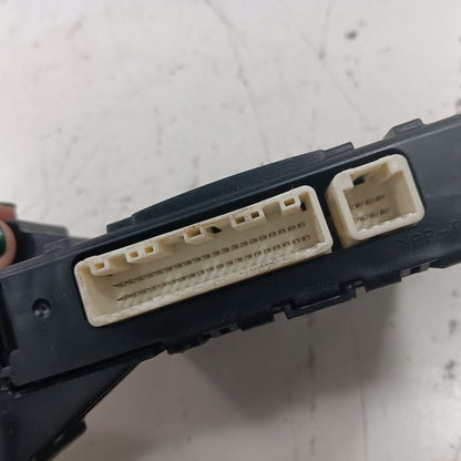 8865052B70 Temperature Blower Motor Control Module VIN B3 15-17 Toyota Prius C