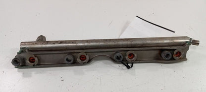 Ford Focus Fuel Rail Injection Injector Mount Bar 2018 2017 2016 2015 