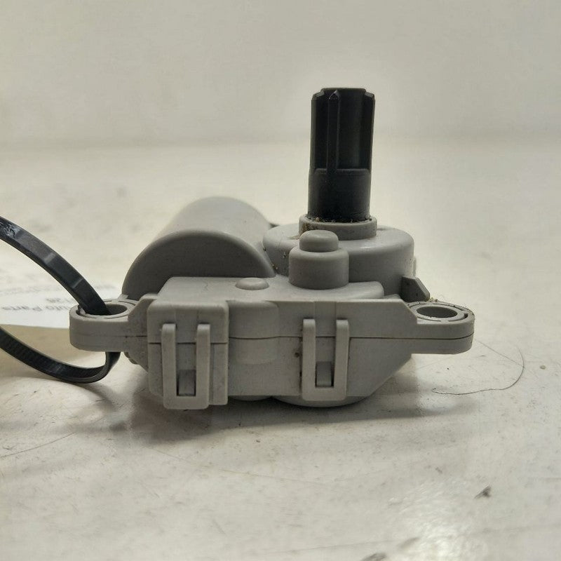 Hyundai Santa Fe Flap Door Motor Heater AC Door Actuator  2019 2020