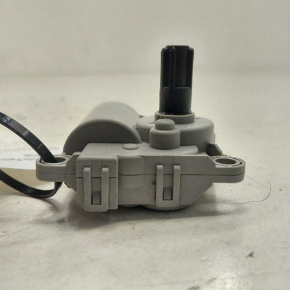 Hyundai Santa Fe Flap Door Motor Heater AC Door Actuator  2019 2020