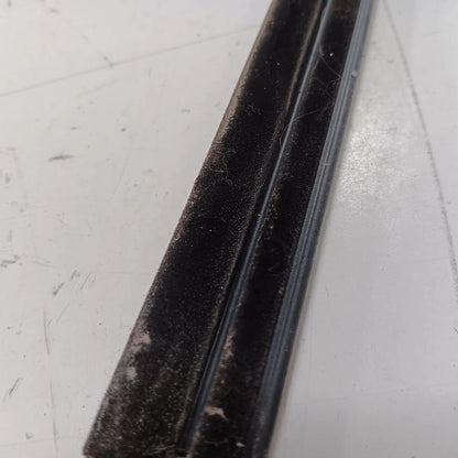 Hyundai Accent Door Glass Window Weather Strip Trim Rear Right Passeng