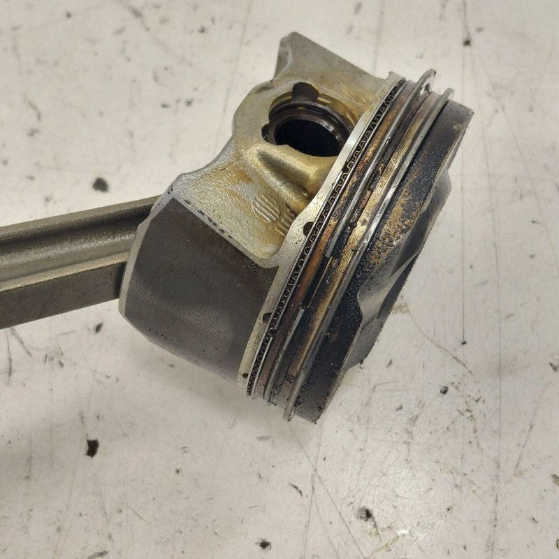 Chevy Volt Single Piston With Connecting Rod   1.5 2016 2017 2018 2019