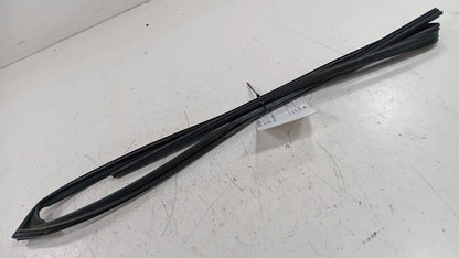 Subaru Impreza Door Glass Window Seal Rubber Right Passenger Front 2017 2018 201