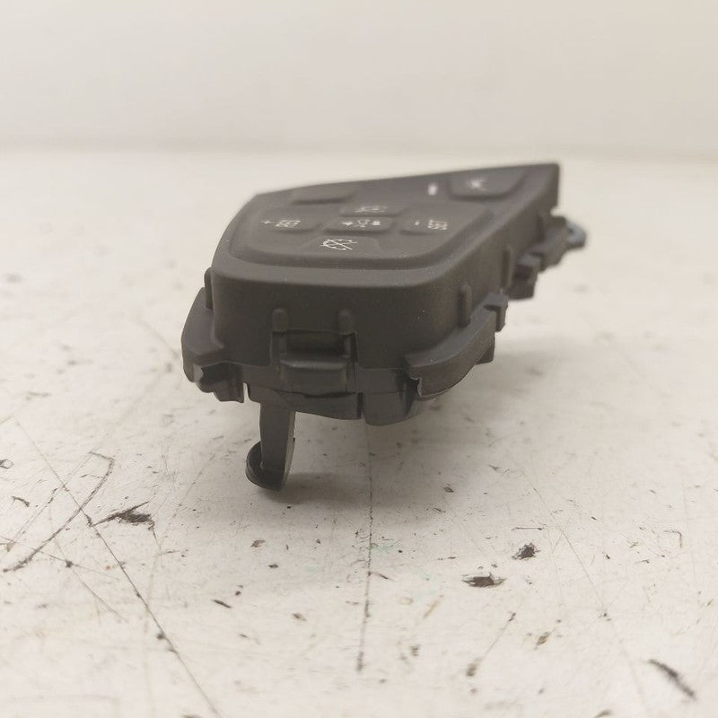 Steering Wheel Cruise Switch ID 84155535 Fits 20-25 Chevy Malibu