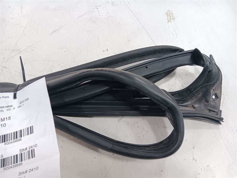 Infiniti Q50 On Door Seal Rubber Right Passenger Front 2014 2015 2016
