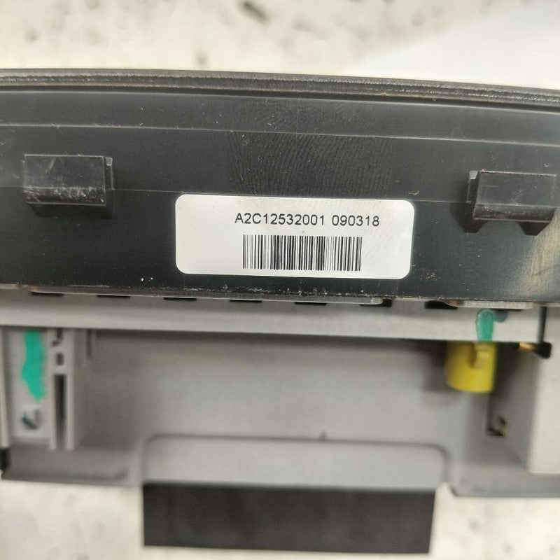2018 Fiat 500 X Model Screen Display {7812HVP2RFP}