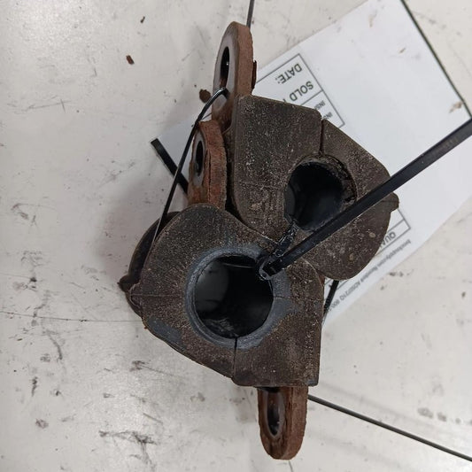 Toyota Prius C Front Sway Bar Bushing Mounting Bracket  2017 2016 2015