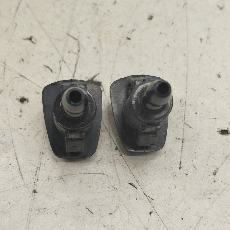 Hyundai Kona Windshield Wiper Washer Fluid Hood Sprayer Nozzles  2021 