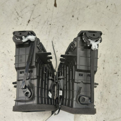 Chevy Trax Dash Air Vent Center Middle  2022 2021