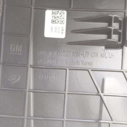 Chevy Trax Dash Air Vent Center Middle  2022 2021