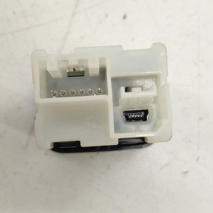 Chevy Volt USB Plug In Hub Port  2016 2017 2018 2019