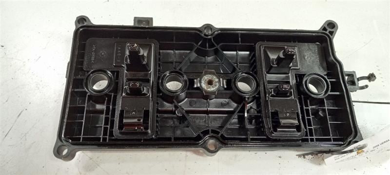 Nissan Versa Engine Cylinder Head Valve Cover 2007 2008 2009 2010 2011