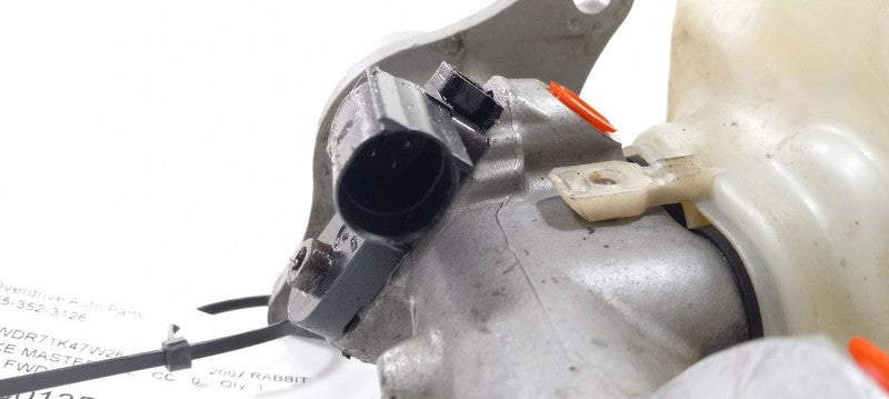 Brake Master Cylinder Fits 07-16 EOS  OEM
