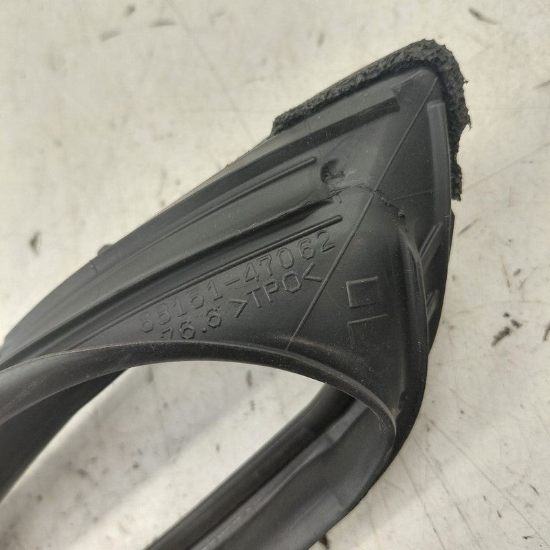 Toyota Prius Door Glass Window Seal Rubber Left Driver Front  2022 202