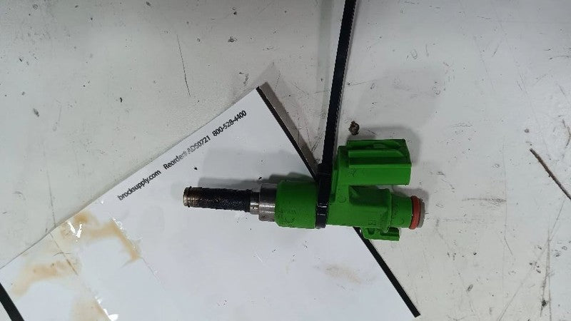 23209F9080 Upper Fuel Injection Injector 2.5L 4 Cylinder Fits 19-20 AVALON