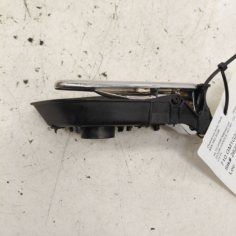 Chevy Trax Door Handle Right Passenger Front Interior Inside  2022 202