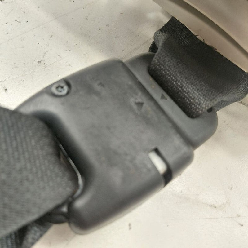 Mitsubishi Outlander   Seat Belt Strap Retractor Center Middle Rear Ba