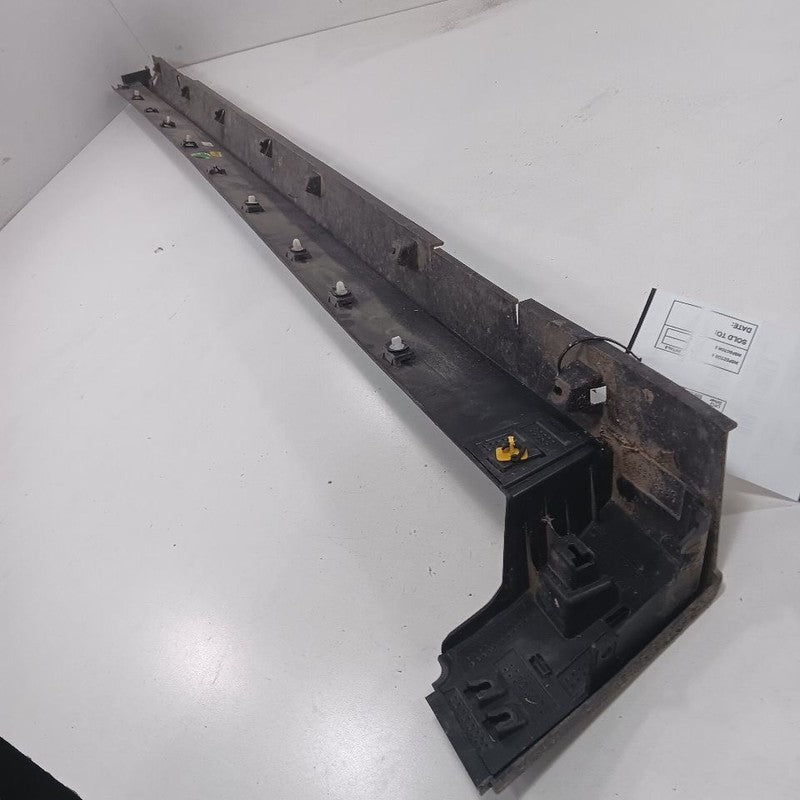 Chevy Trailblazer Rocker Panel Trim Cover Molding Skirt Right Passenger 2021