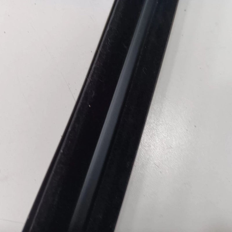 Jeep Compass Right Rear Weather Strip Interior 2017 2018 2019 2020 2021 2022