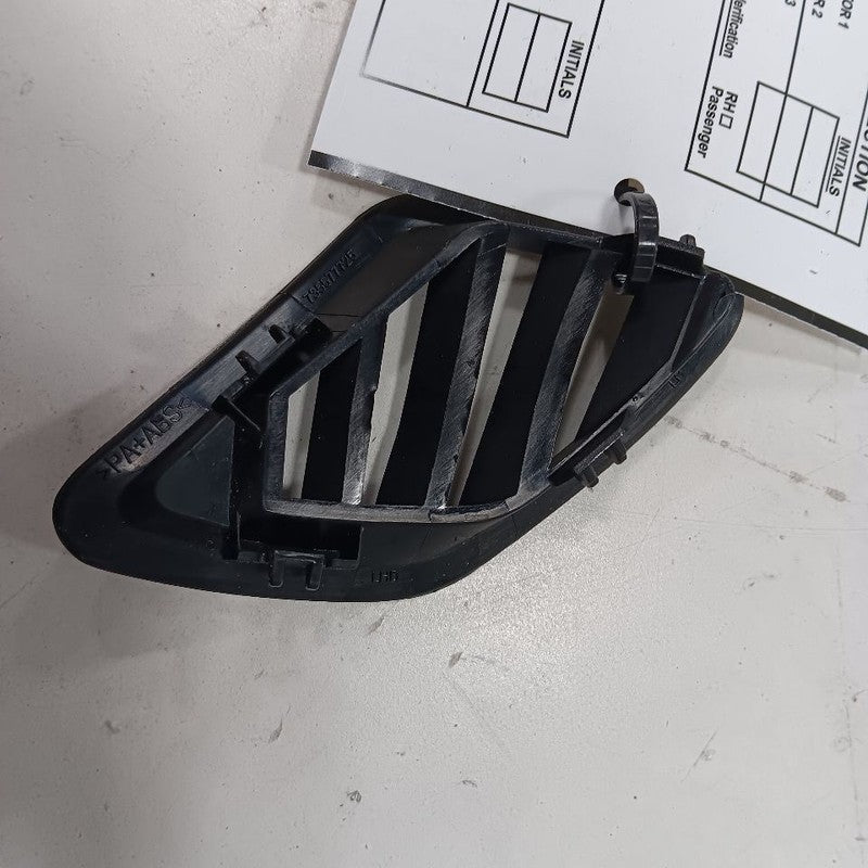 Jeep Renegade Defrost Vent Left Driver Side   2021 2020 2019