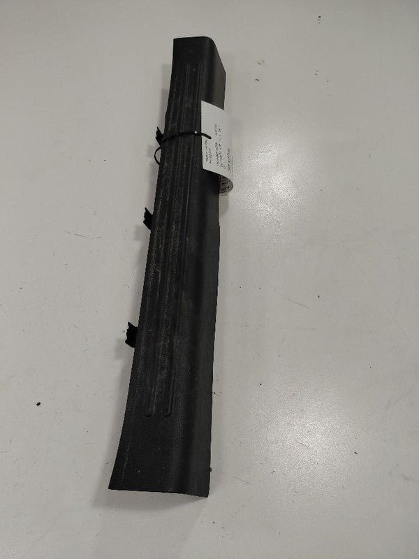Kia Soul Sill Trim Plate Door Jam Threshold Right Passenger Front 2017