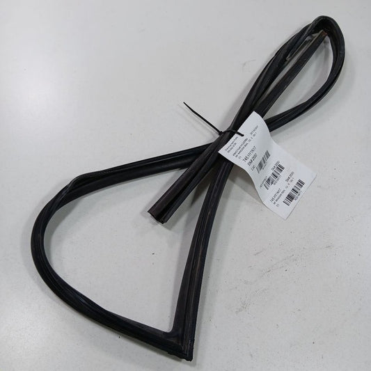 Hyundai Accent Door Glass Window Seal Rubber Right Passenger Front  2017 2016 