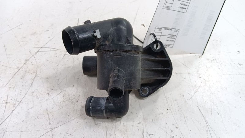 Volkswagen Golf Thermostat Housing Mount Bracket 2010 2011 2012 2013 2