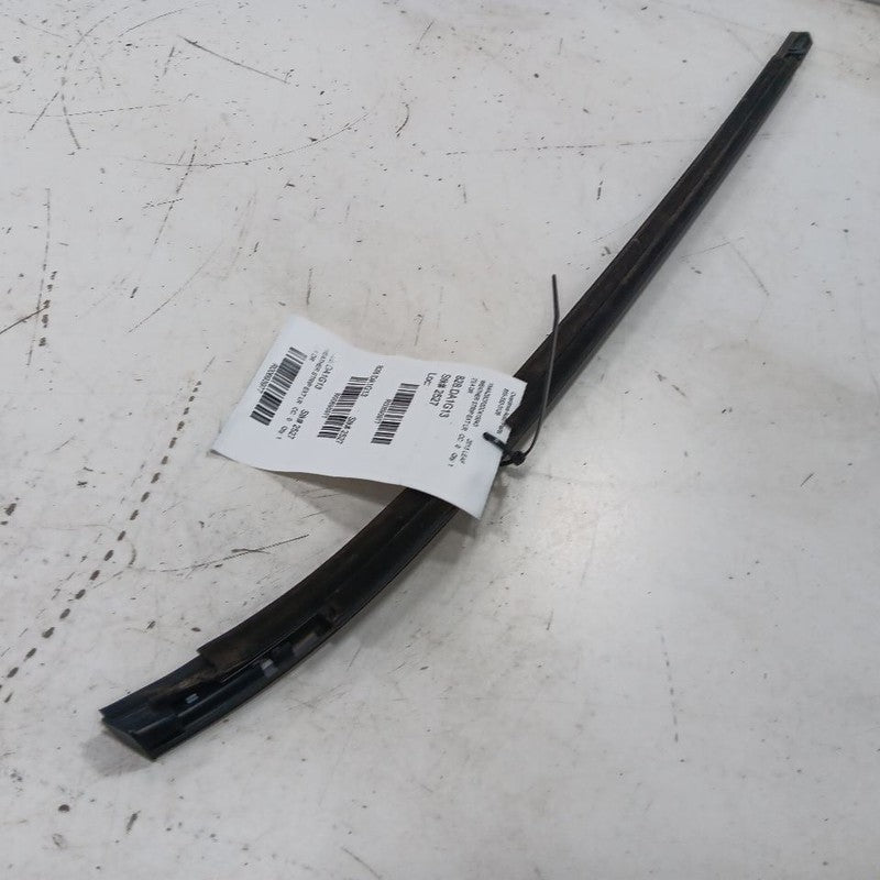 Nissan LEAF Door Glass Window Weather Strip Trim Rear Left Driver Back 2013 2014